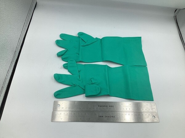 Solvent Resistant Nitrile Flock Lined Gloves - Image 3
