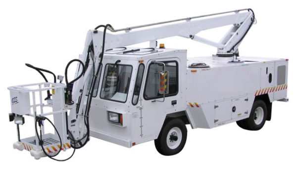 GSS Hawk 800 Type I & IV Deice Truck