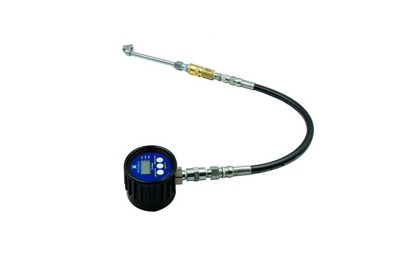 AERO Digital Universal Tire Pressure Gauge - Image 4